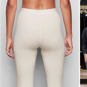Skims leggings